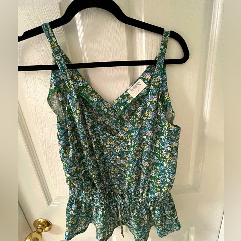 Sienna Sky Green Flowered Tank